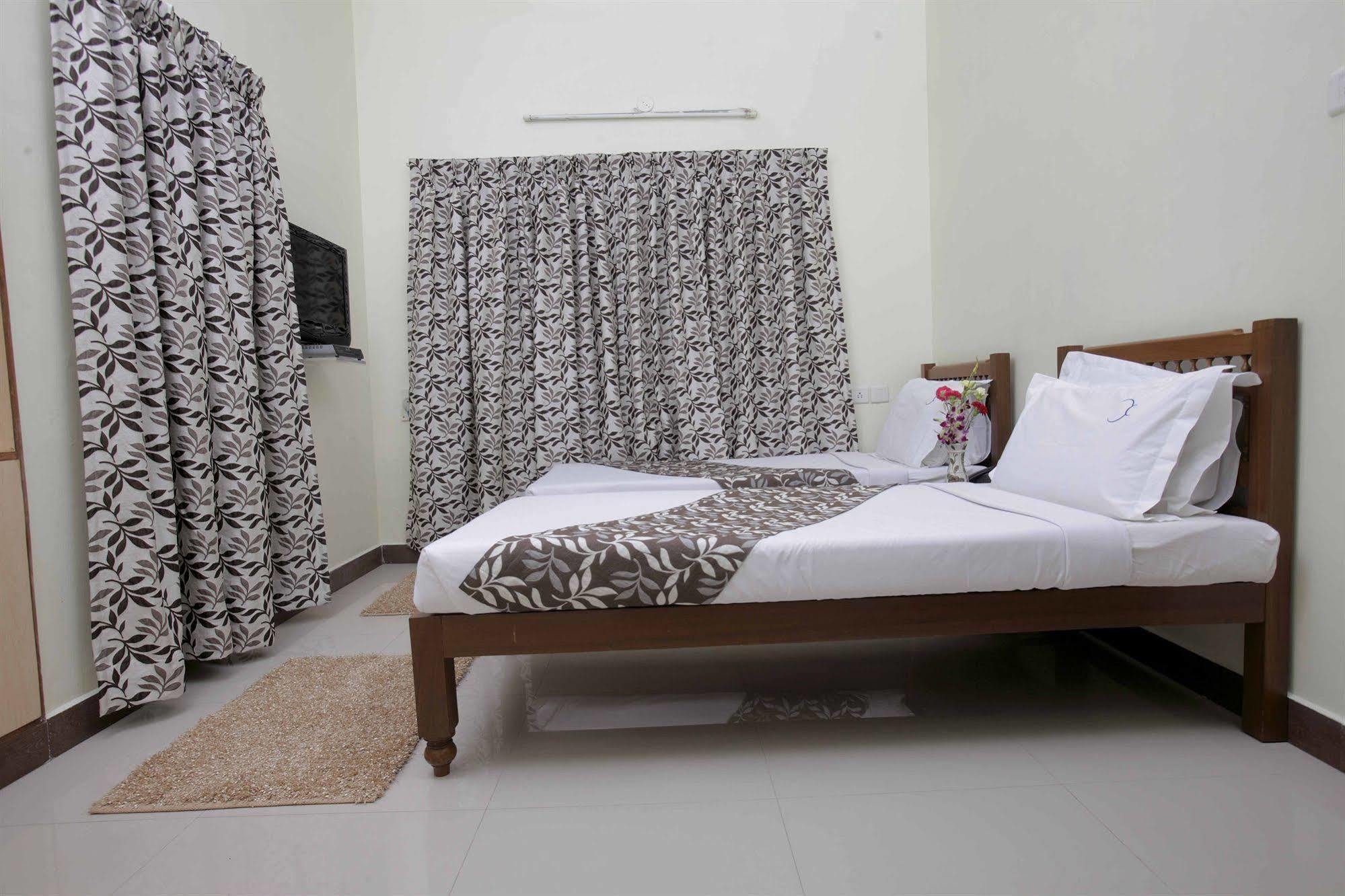 Hotel Crescent Inn Chennai Luaran gambar
