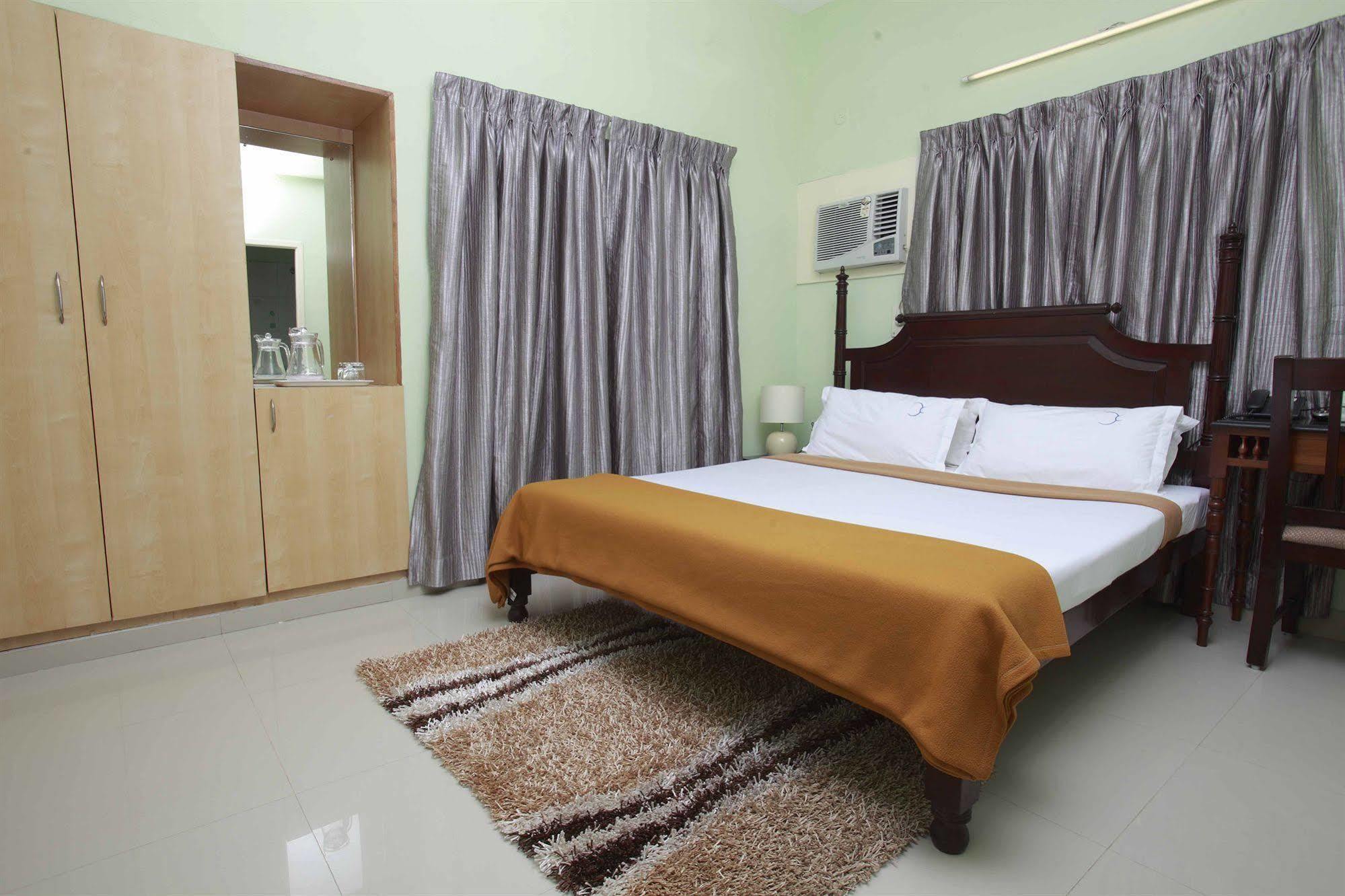 Hotel Crescent Inn Chennai Luaran gambar