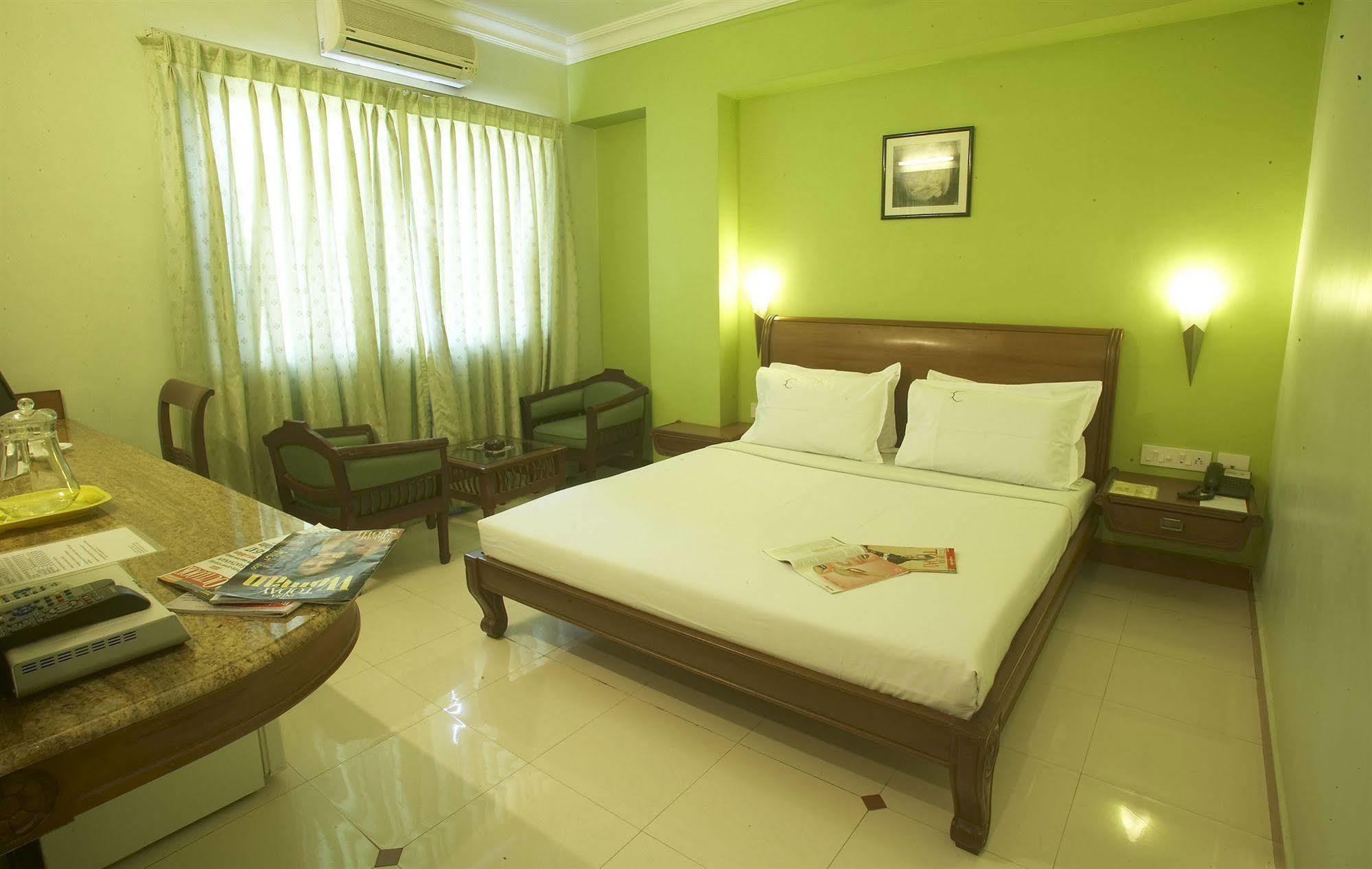Hotel Crescent Inn Chennai Luaran gambar
